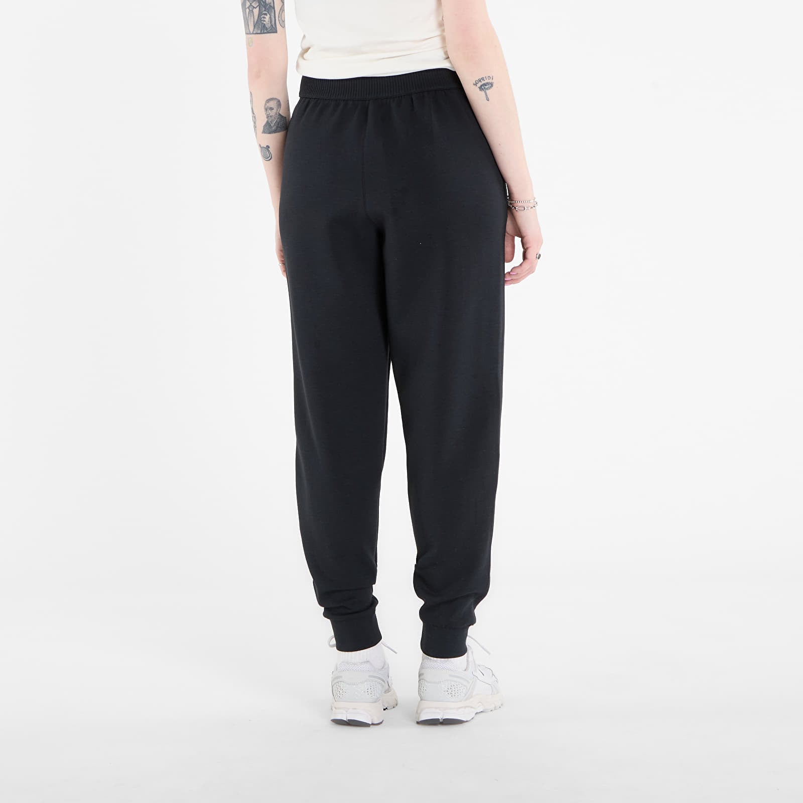 Träningsbyxor för kvinnor Nike 24.7 ImpossiblySoft Women's Dri-FIT Mid-Rise Joggers Black/ Dk Smoke Grey