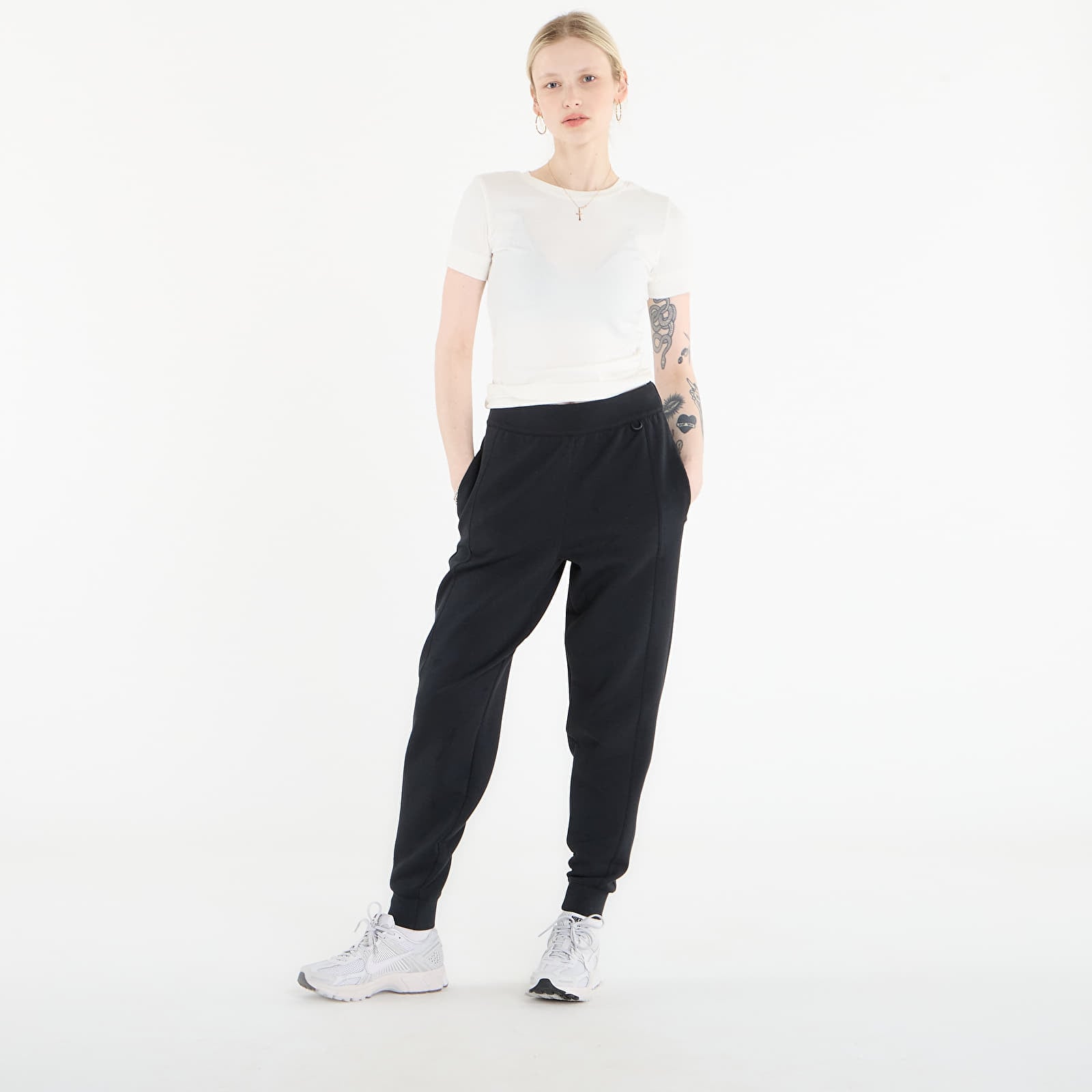 Träningsbyxor för kvinnor Nike 24.7 ImpossiblySoft Women's Dri-FIT Mid-Rise Joggers Black/ Dk Smoke Grey