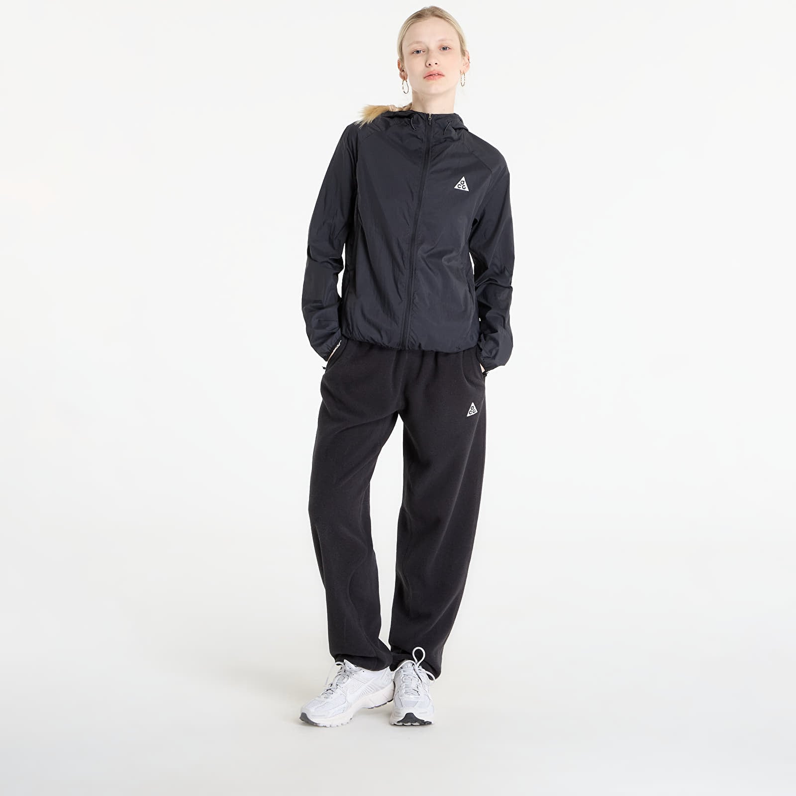 Women's jackets Nike ACG Women's Repel Trail Running Jacket Black/ White/ Summit White