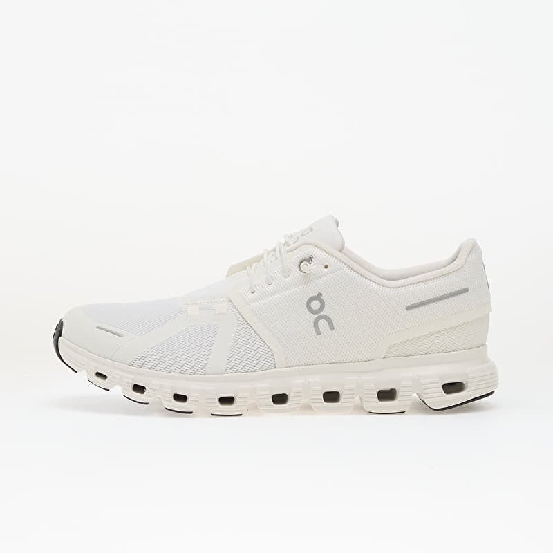 On M Cloud 6 Wide White/ White