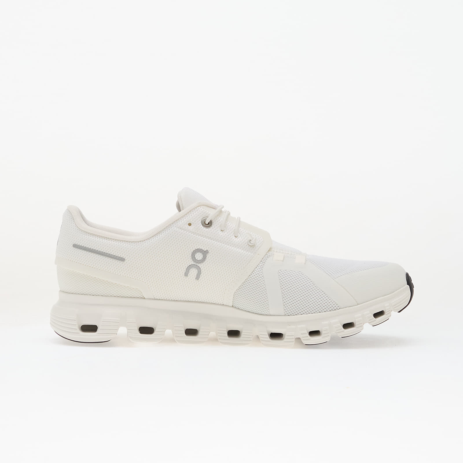 Men's sneakers and shoes On M Cloud 6 Wide White/ White