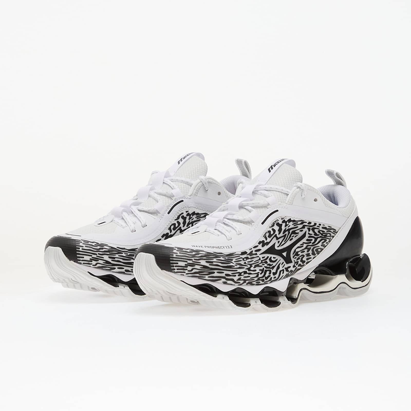 Men's sneakers and shoes Mizuno Wave Prophecy 13.2 White