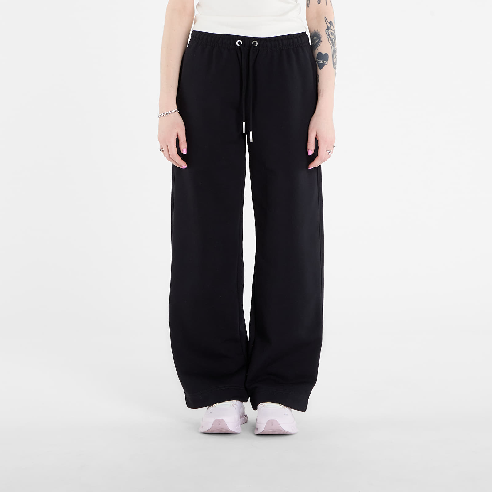 Pantaloni de trening pentru femei On Club Collective Pants Black