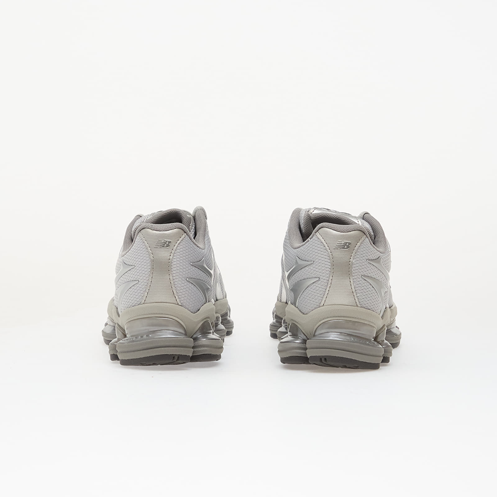 Scarpe uomo New Balance 2000 Grey