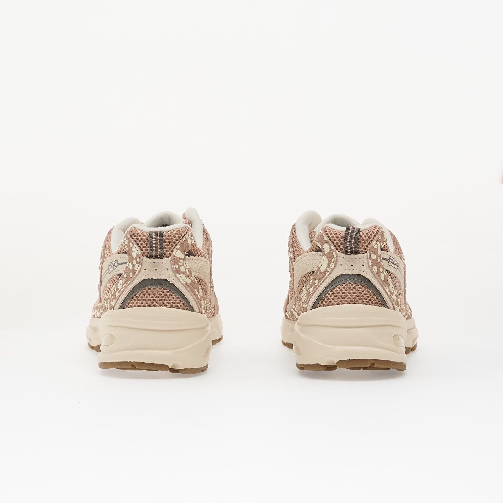 Turnschuhe und Schuhe für Männer New Balance 530 Flat Taupe/ Tornado