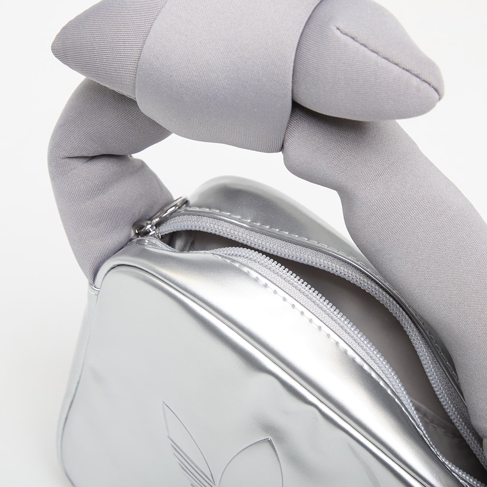 Kabelky adidas Mini Airliner Bag Silver Met./ Aurora Coffee/ Shadow Brown