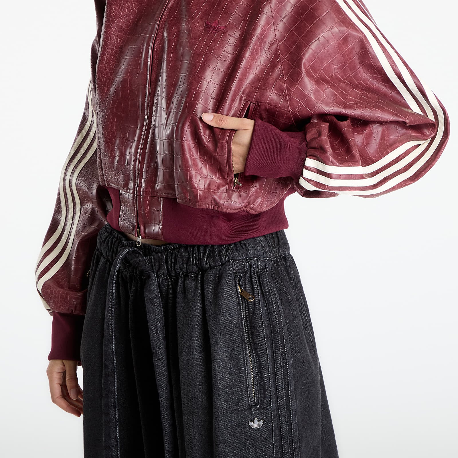 Dámské bundy adidas Sst Plthr Jkt Maroon
