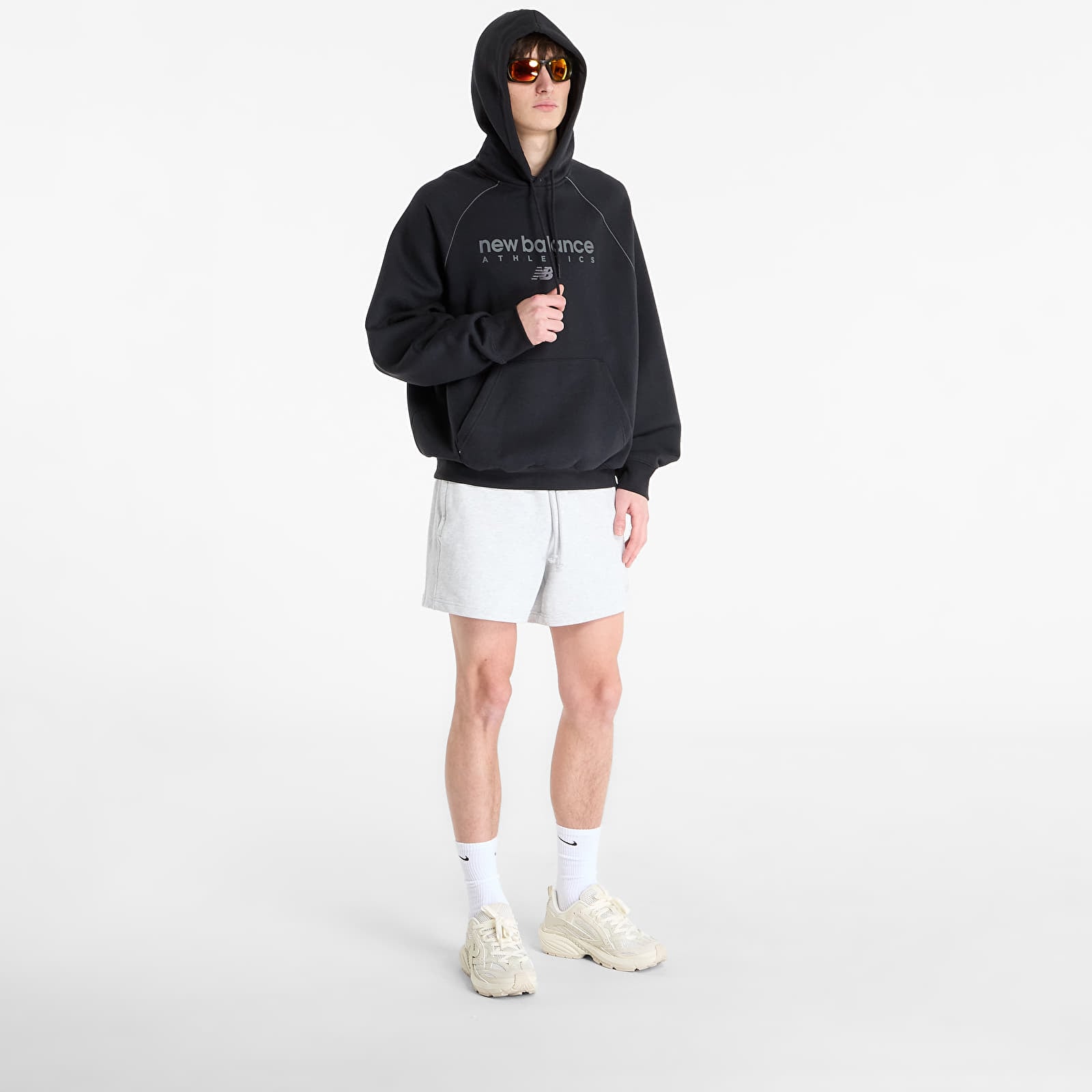 Vīriešu džemperi New Balance Linear Graphic Fleece Hoodie Black