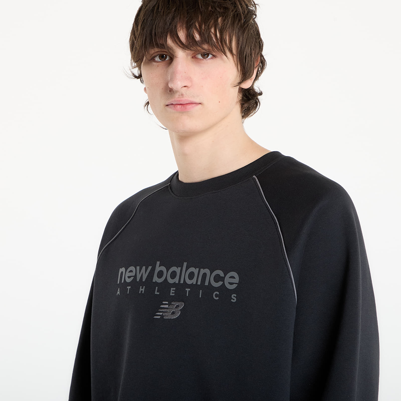 Muške dukserice New Balance Linear Graphic Fleece Crew Black