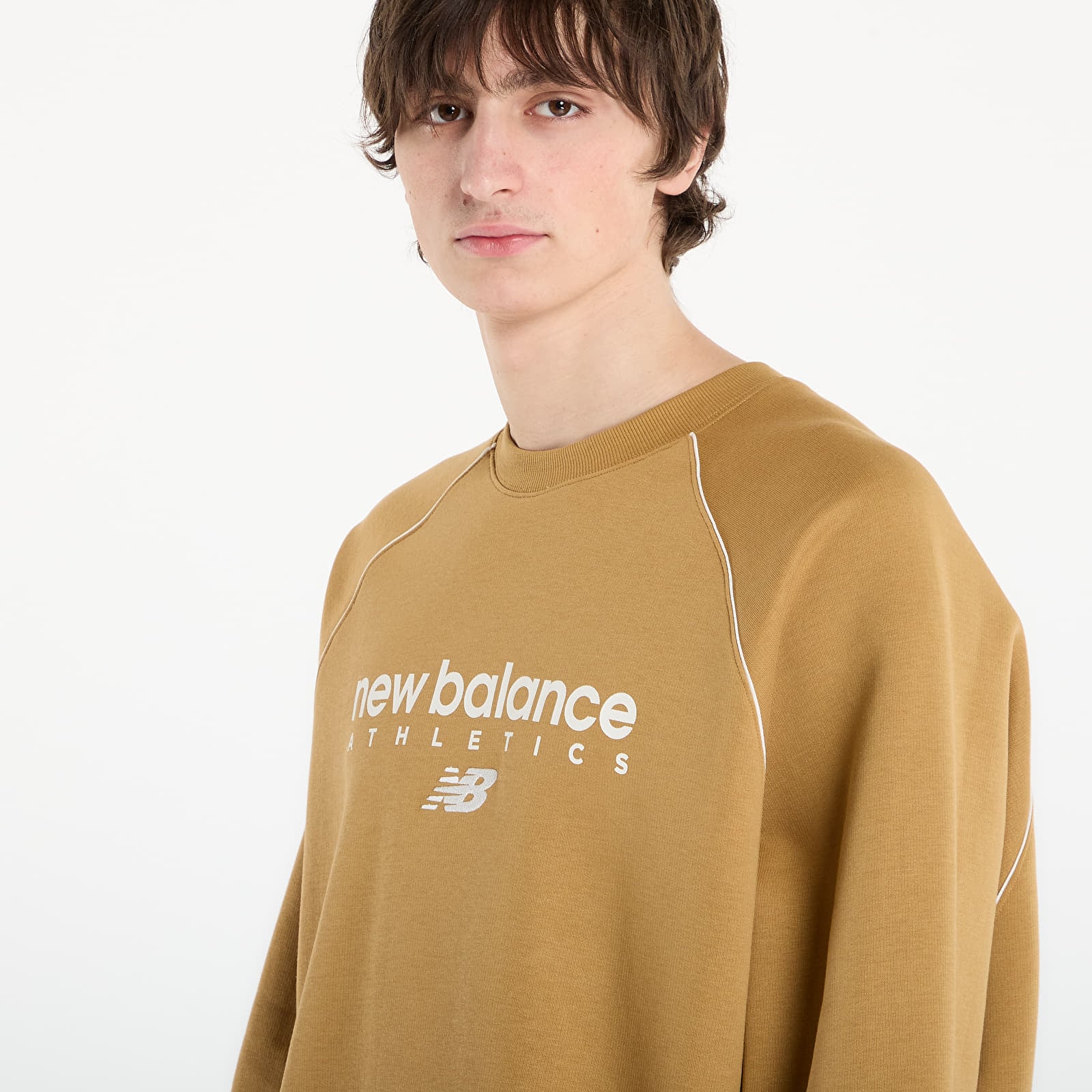 Men's sweatshirts New Balance Linear Graphic Fleece Crew Stucco