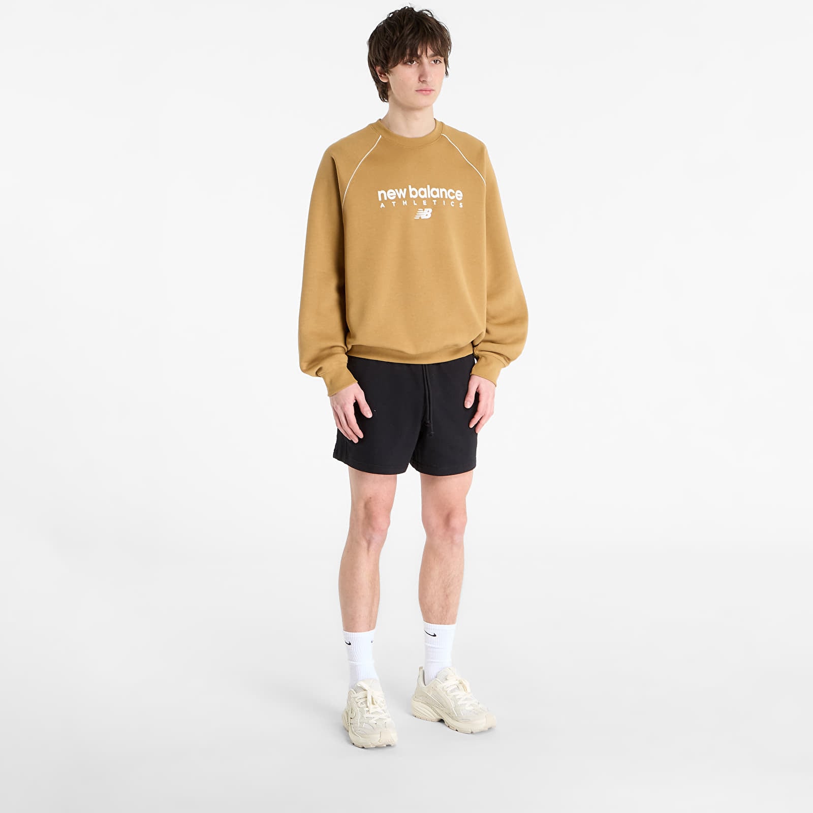 Men's sweatshirts New Balance Linear Graphic Fleece Crew Stucco