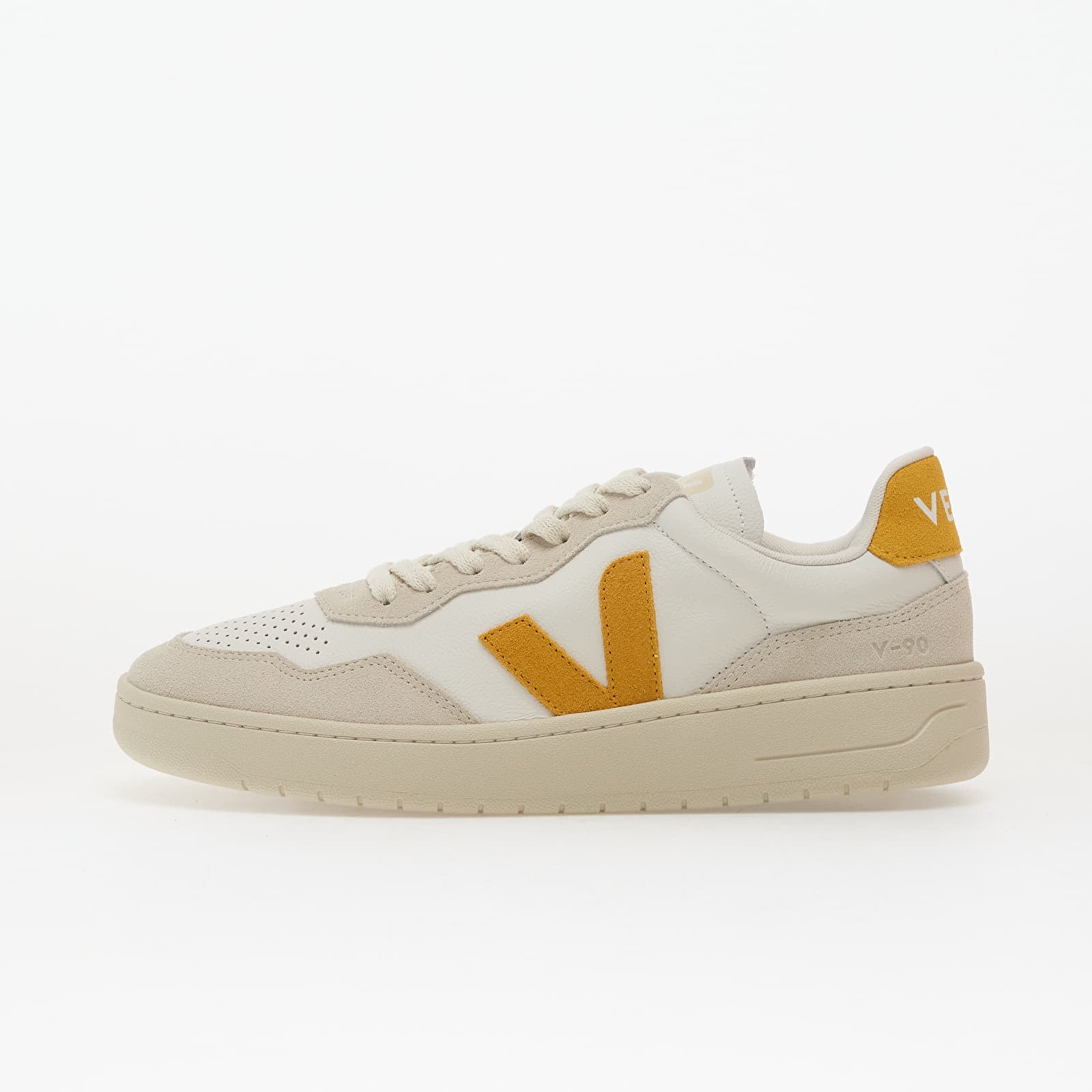 Sneakers Veja V-90 White/ Safran EUR 43