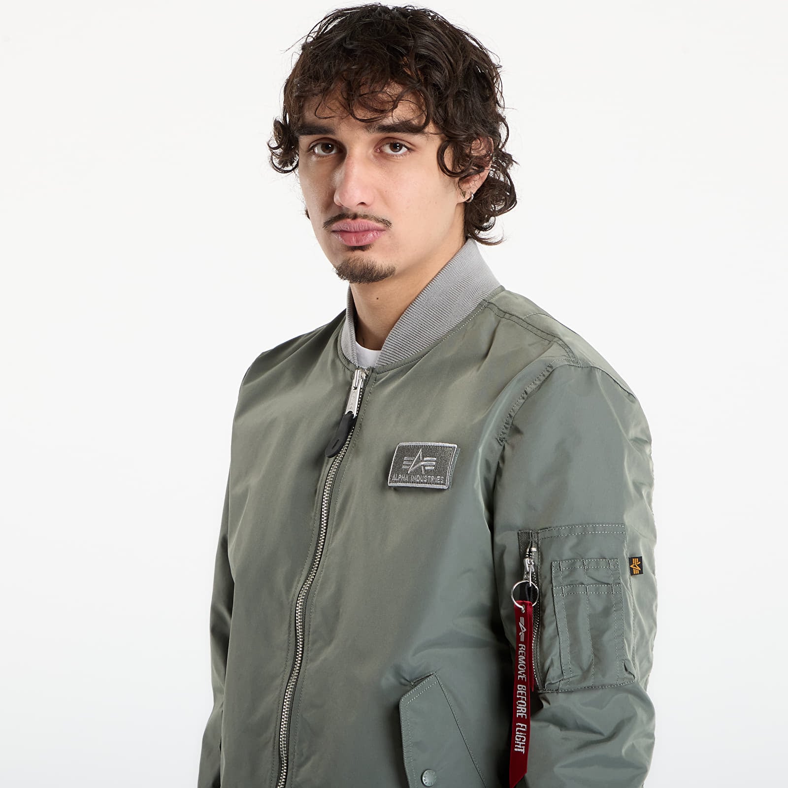 Herrenjacken Alpha Industries MA-1 TTC Light Vintage Green/ Silver