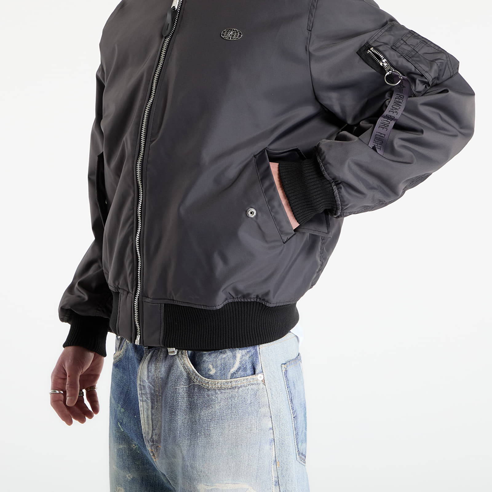 Herrenjacken Alpha Industries World Logo MA-1 Vintage Grey