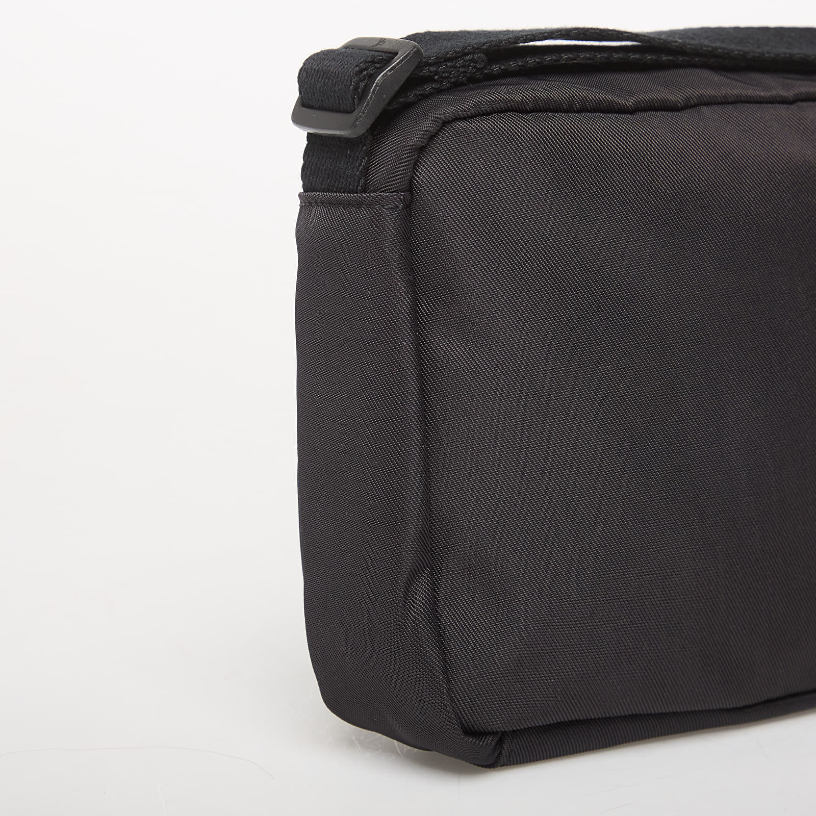 Umhängetaschen für Männer Calvin Klein Bold Camera Bag Black