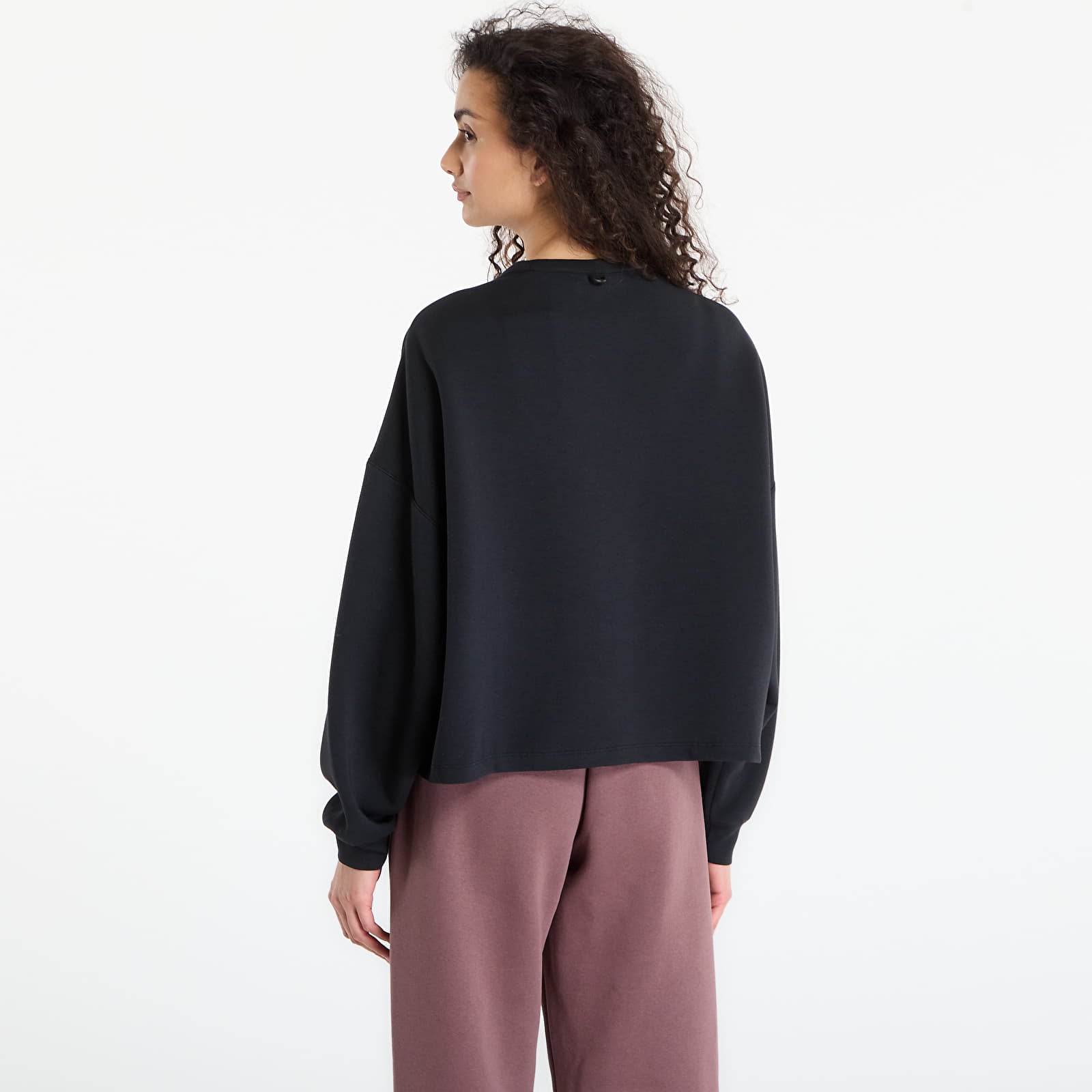 T-shirts Nike 24.7 ImpossiblySoft Women's Dri-FIT Oversized Crew-Neck Top Black/ Dk Smoke Grey