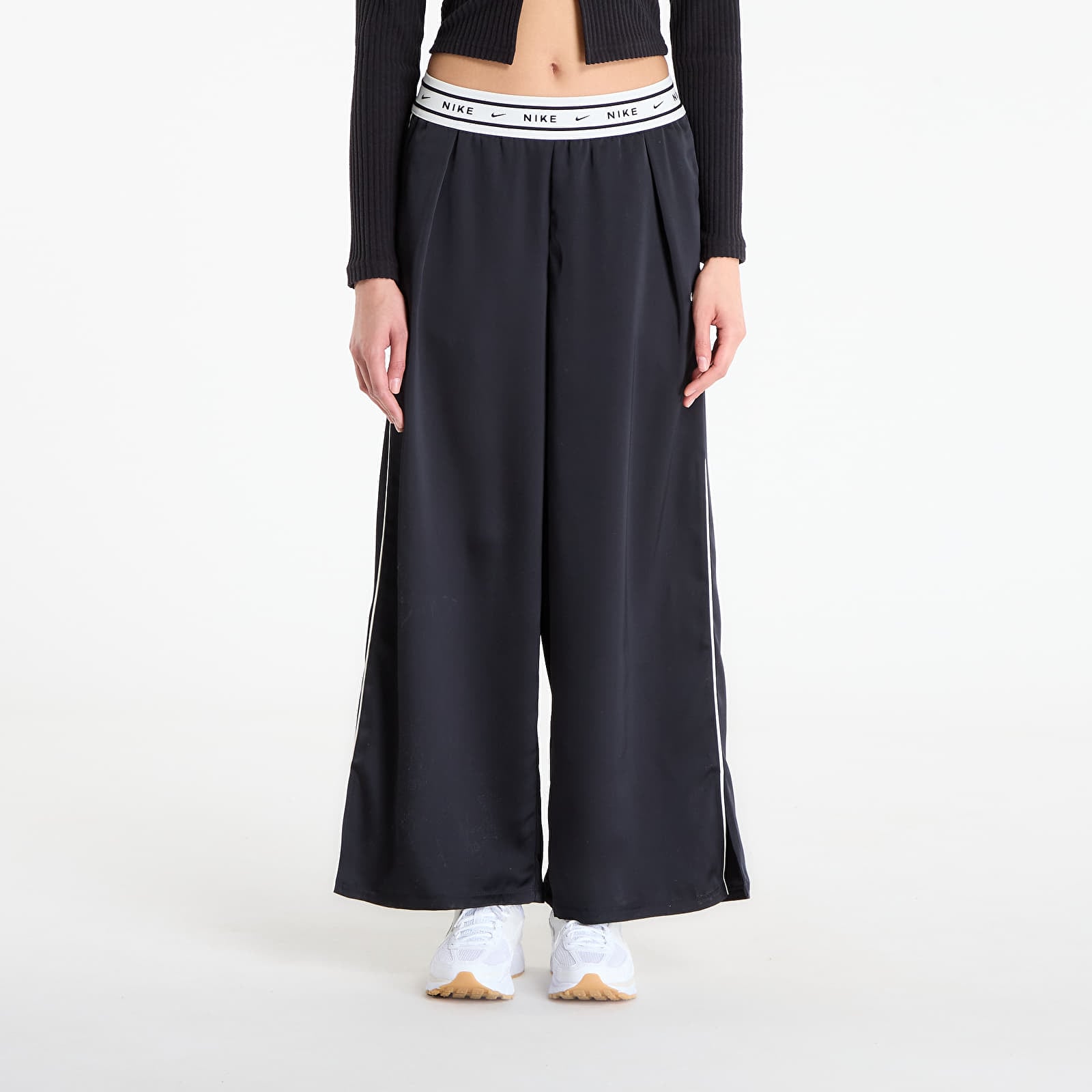 Pants Nike Sportswear Women's Loose Mid-Rise Satin Pants Black/ Sail