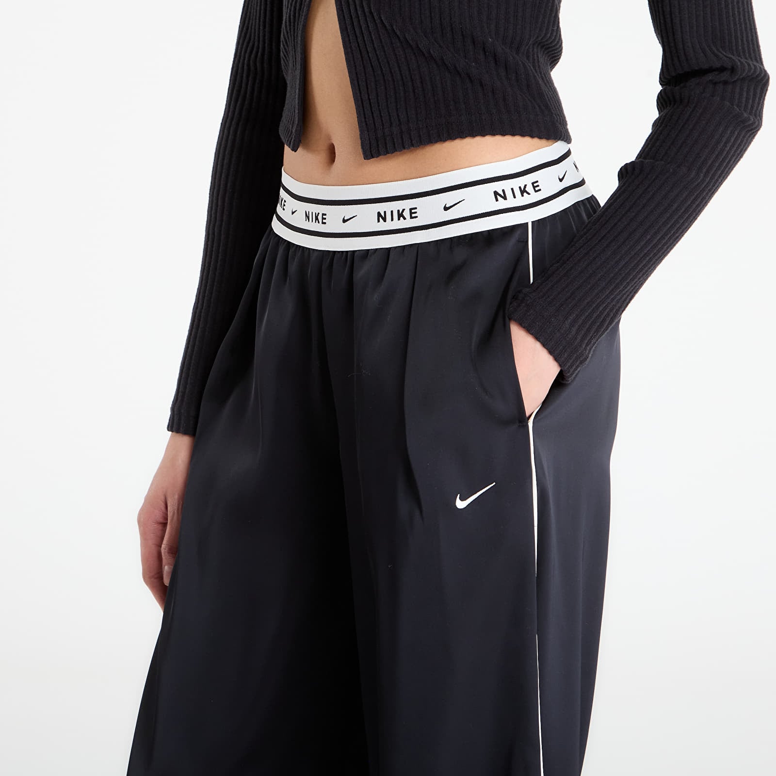 Pants Nike Sportswear Women's Loose Mid-Rise Satin Pants Black/ Sail