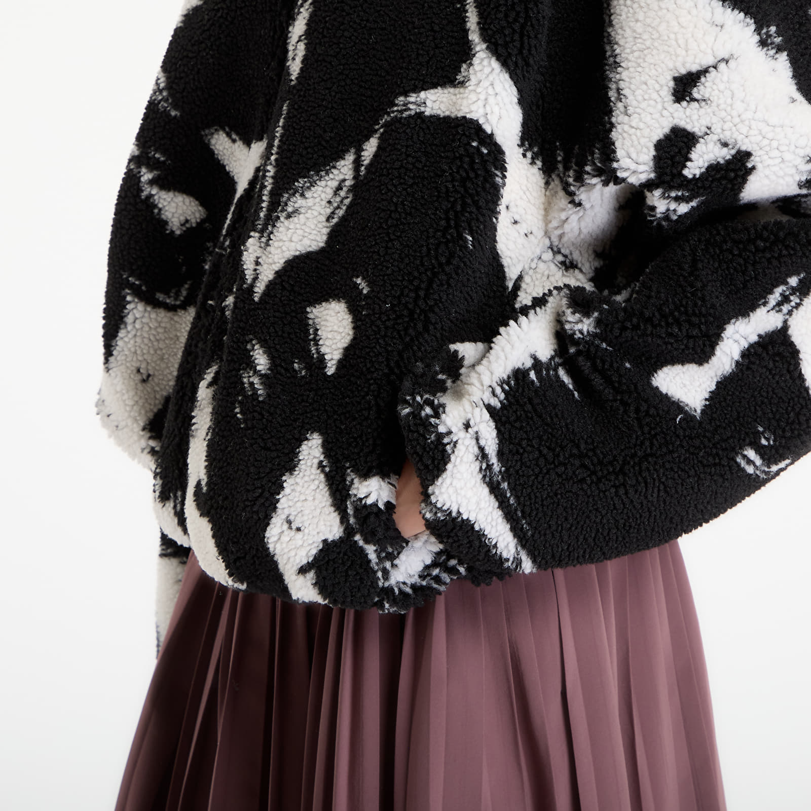 Hoodies and sweatshirts  Nike Sportswear Women's Oversized High-Pile Fleece Top Black/ Black/ Sail