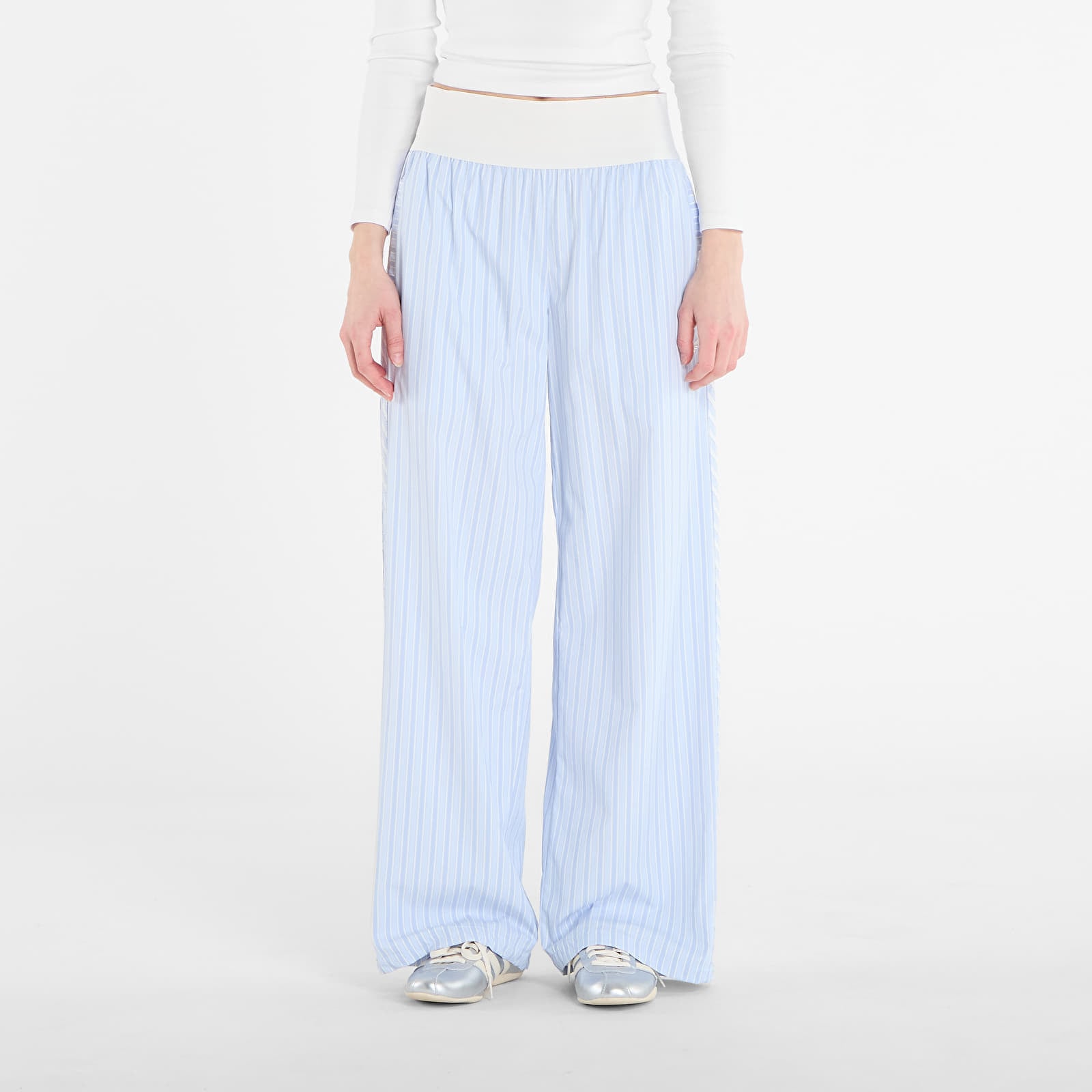 Pantaloni adidas P Ess Pant Crsk/ Ambient Sky S