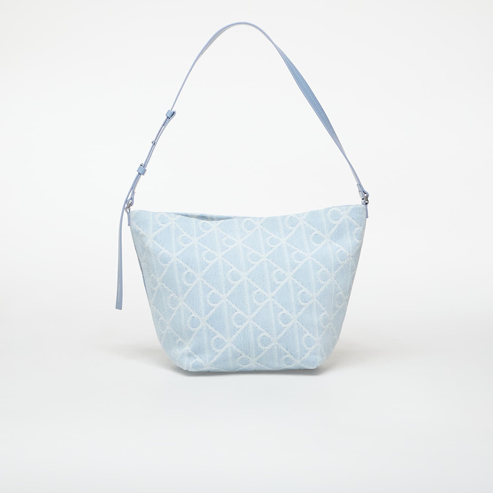 Axelremsväskor för män Calvin Klein Emblem Aop Denim Bucket Blue