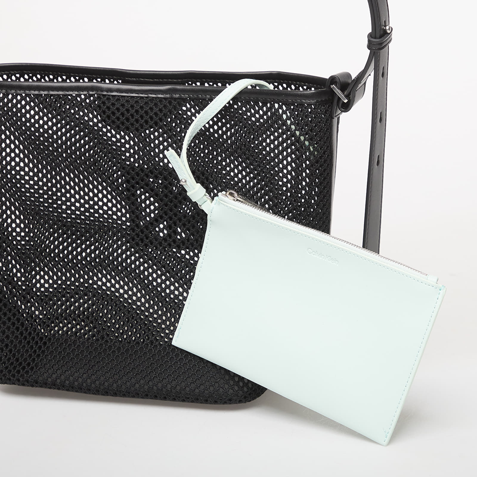 Muške torbe preko ramena Calvin Klein Emblem Mesh Bucket Black