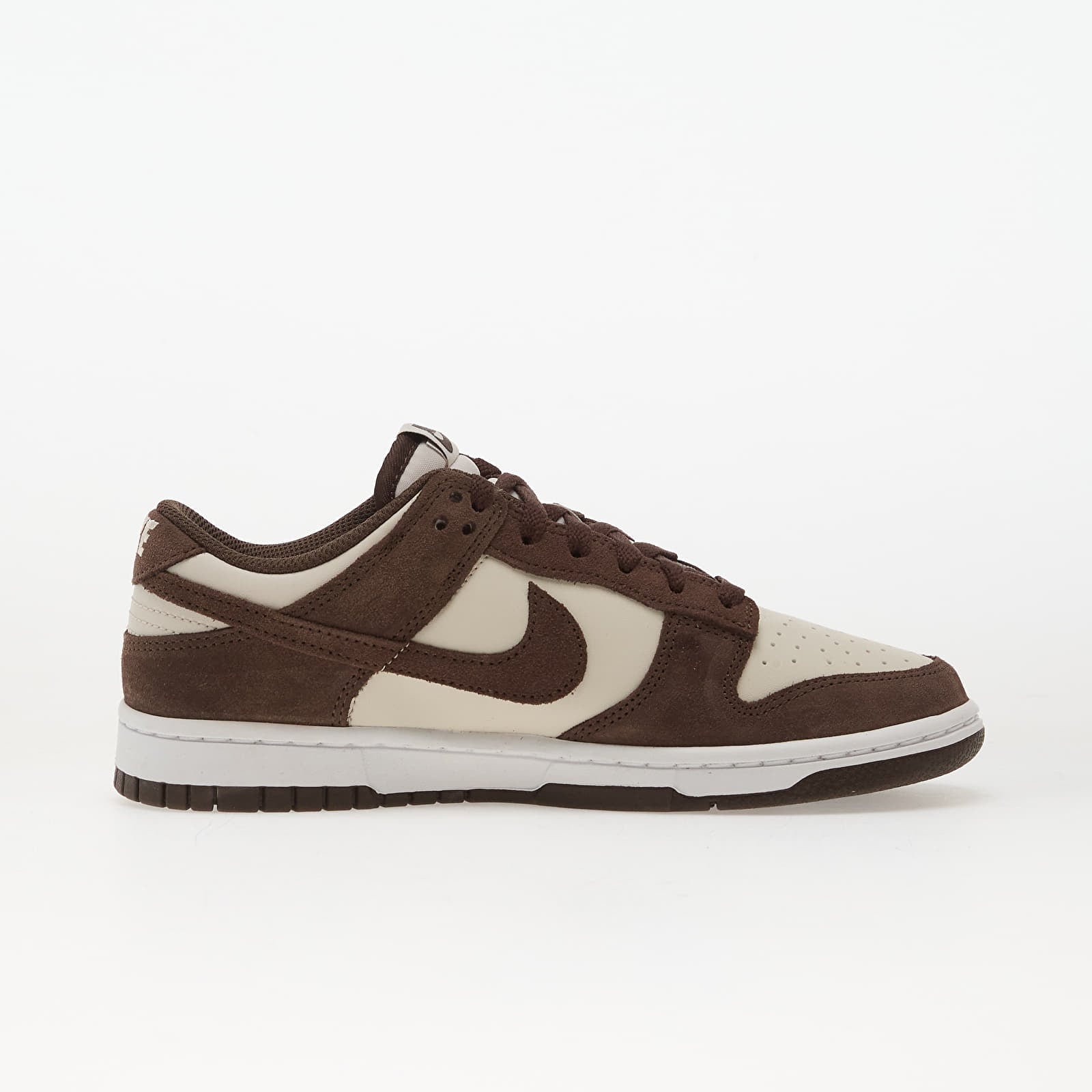 Женская обувь Nike W Dunk Low Lt Orewood Brn/ Baroque Brown-White-Mtlc Gold