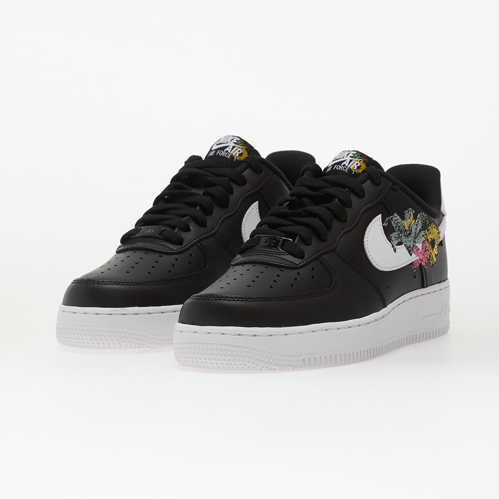 Sneakers und Schuhe für Frauen Nike W Air Force 1 '07 Premium Black/ White-Metallic Gold-White