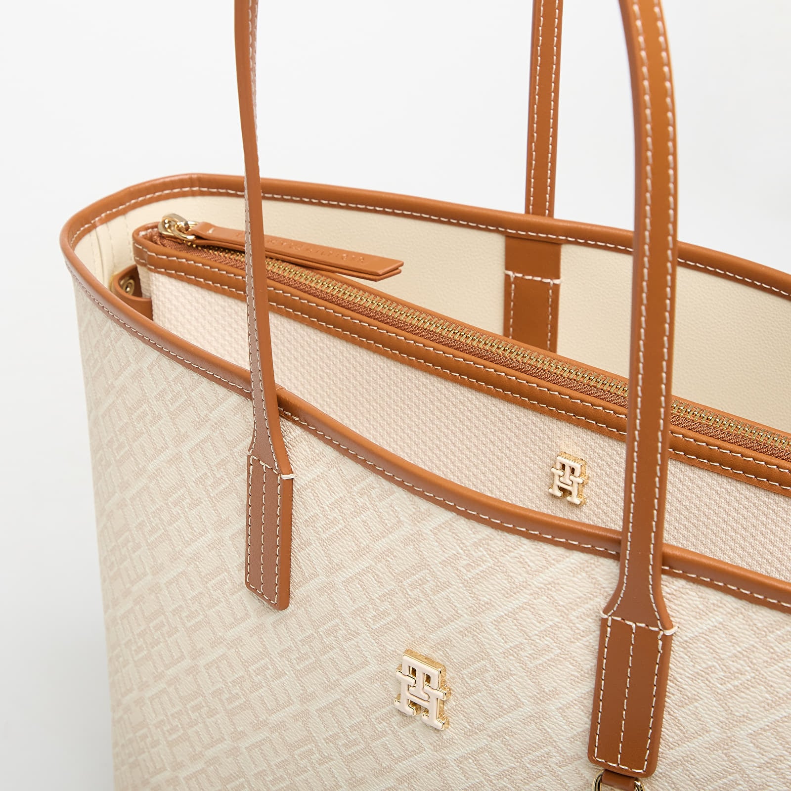 Håndvesker Tommy Hilfiger Monoplay Tote Le Beige Monogram