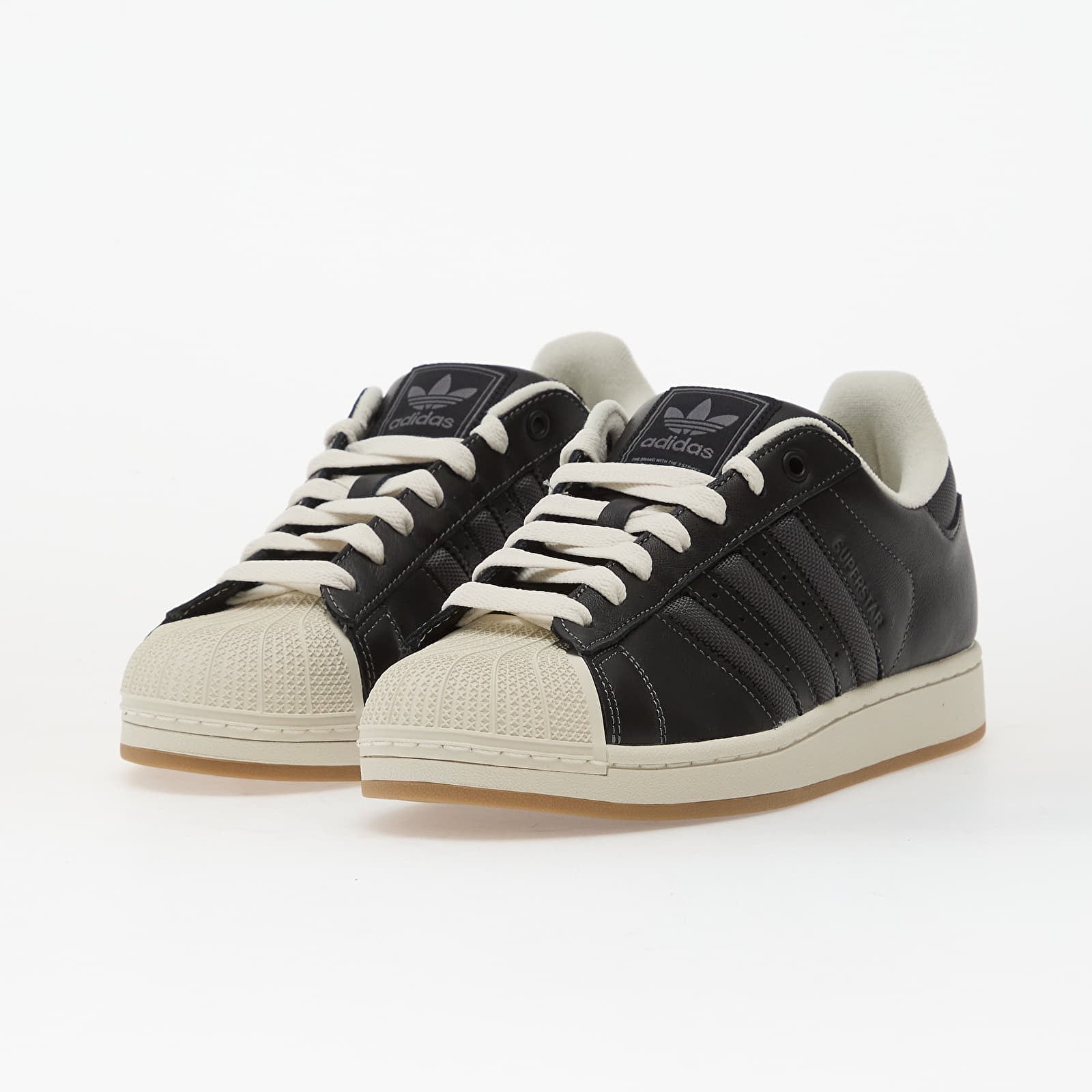 Turnschuhe und Schuhe für Männer adidas Superstar II Core Black/ Grey Five/ Off White