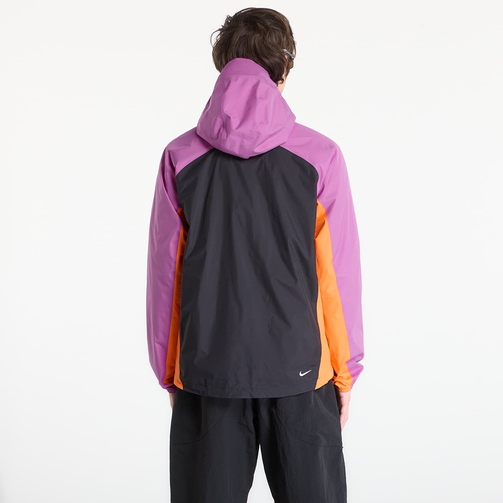 Pánské bundy Nike ACG "Phantazma" Men's Storm-FIT ADV Jacket Vivid Purple/ Black/ Summit White