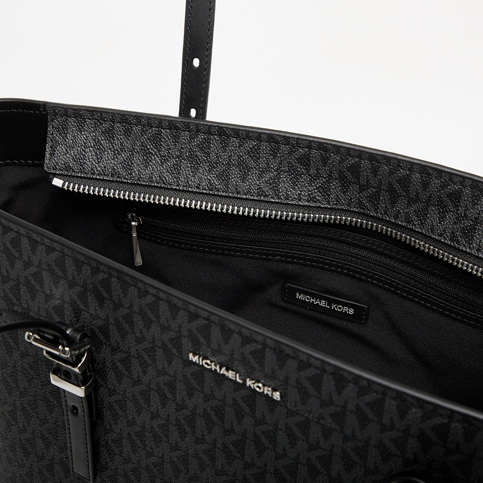 Käsilaukut Michael Kors Md Ew Tz Tote Black