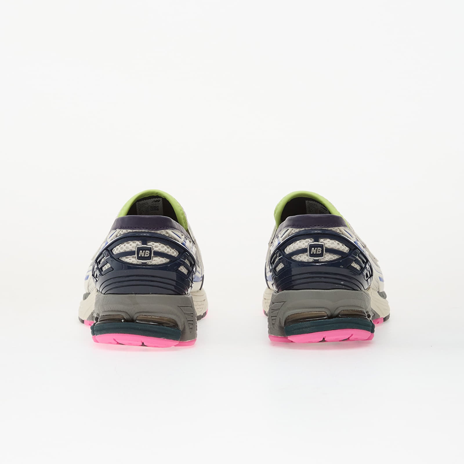 Miesten lenkkarit ja kengät New Balance 1906L Grey