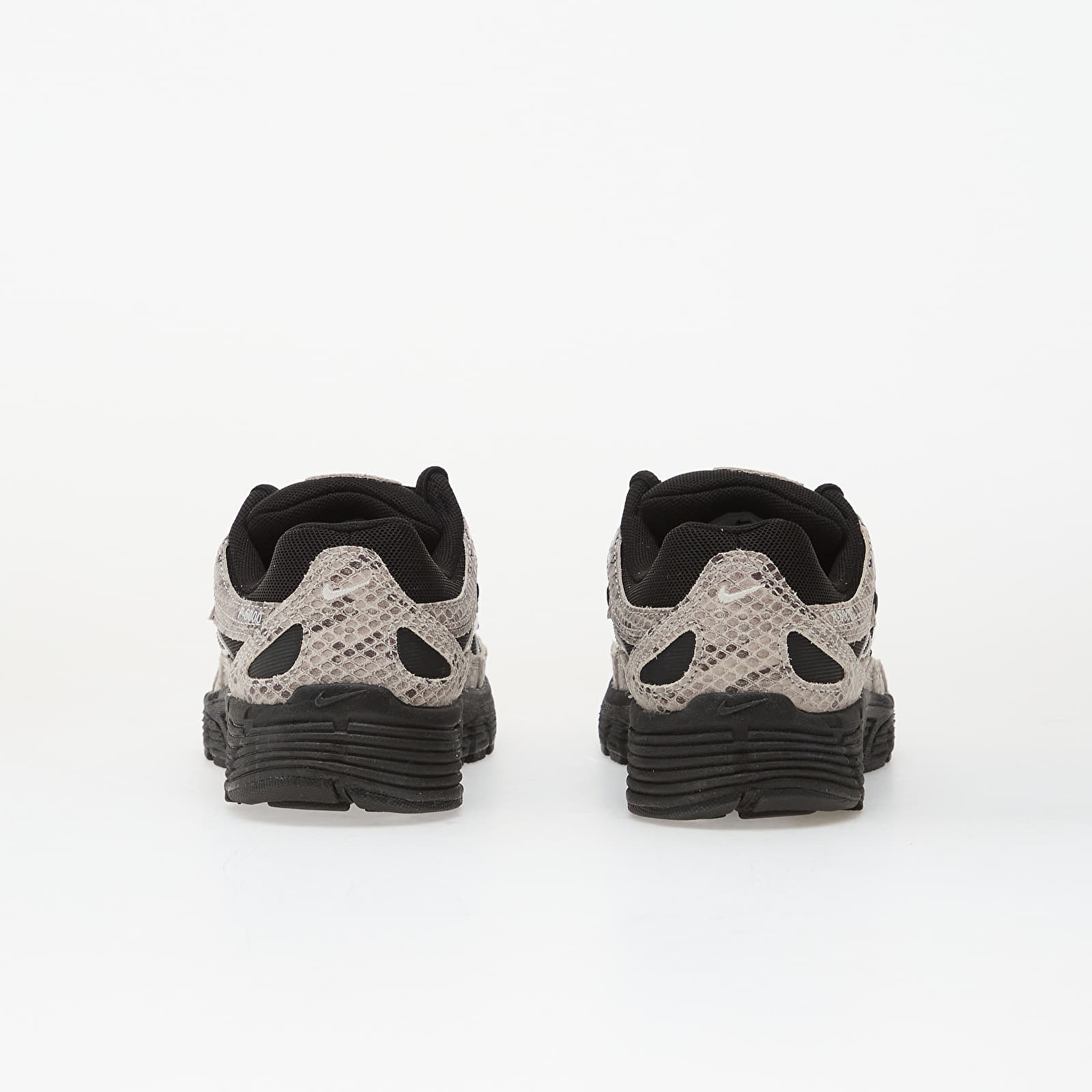 Ženske tenisice Nike W P-6000 Se Summit White/ Summit White-Black-White