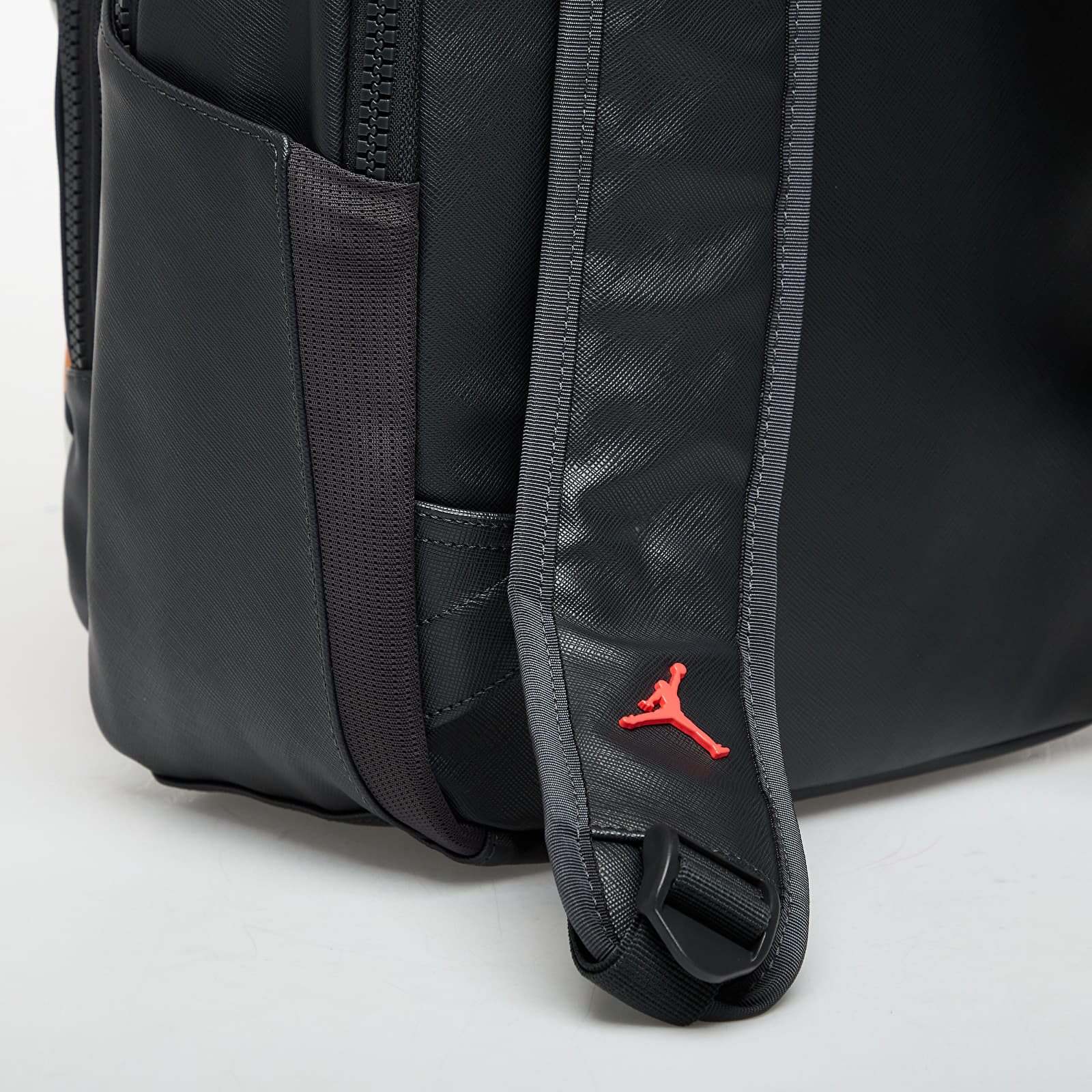 Vyriškos kuprinės Jordan Borough Authentic Backpack Off Noir