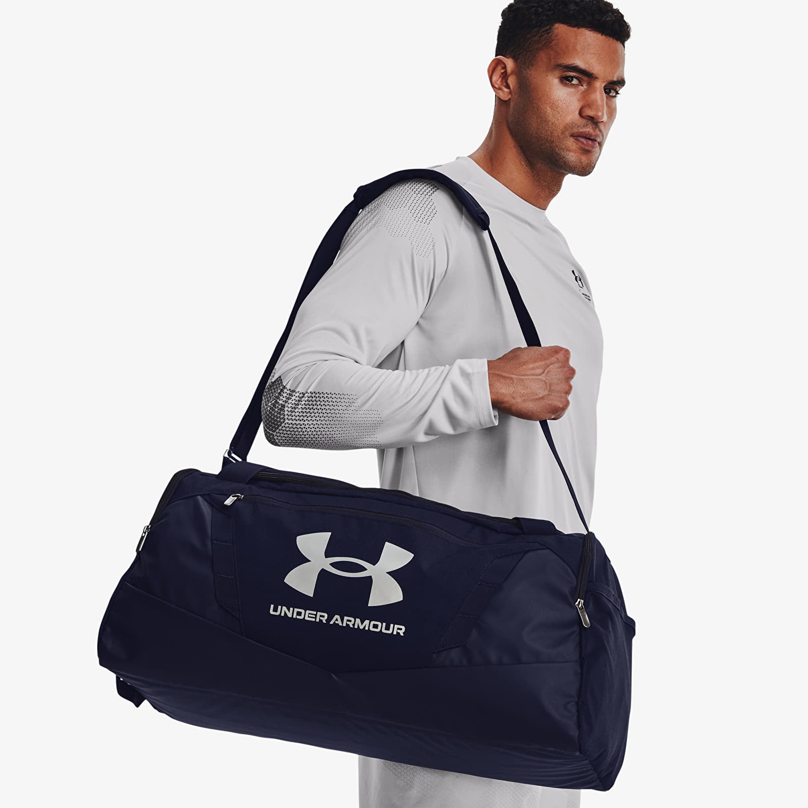 Duffle bag Under Armour Undeniable 5.0 Duffle M Navy