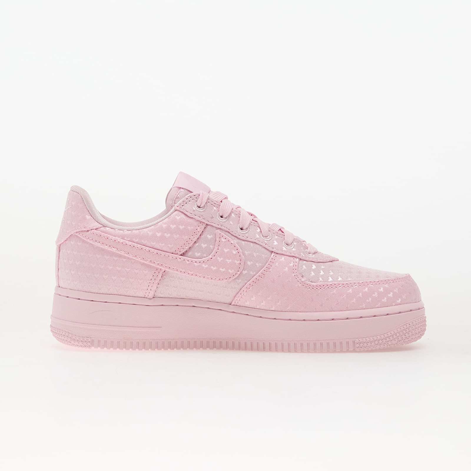 Naisten lenkkarit ja kengät Nike W Air Force 1 '07 Low Se "Valentine's Day" Pink Foam/ Pink Foam-Black