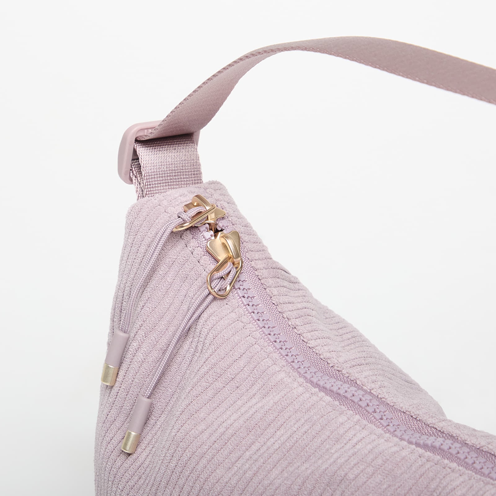 Umhängetaschen für Männer Nike Aura Crescent Crossbody Bag (4L) Lt Violet Ore/ Lt Trnsprnt Gld