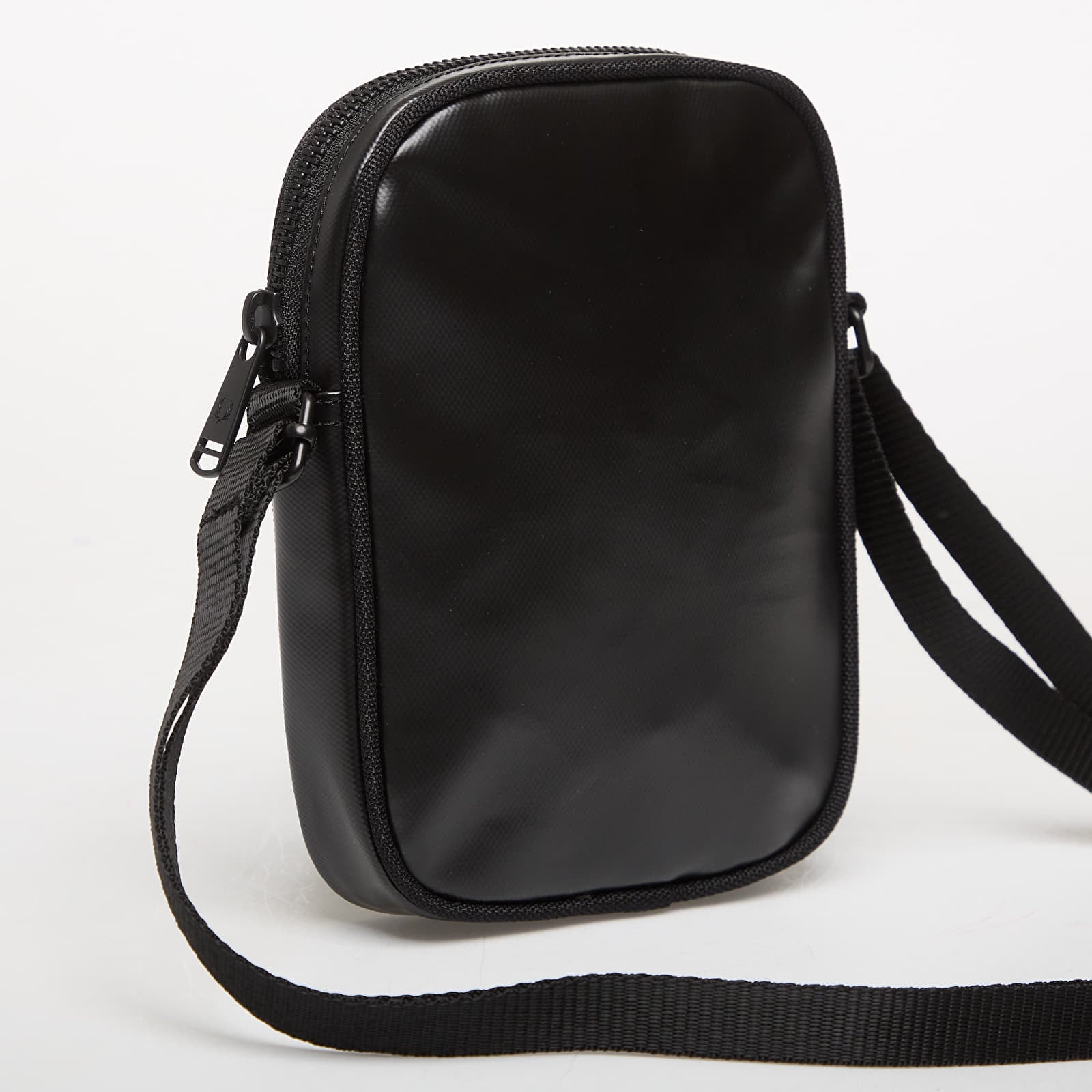 Vyriškos rankinės per petį FRED PERRY Tonal Classic Small Side Bag Black/ Gold