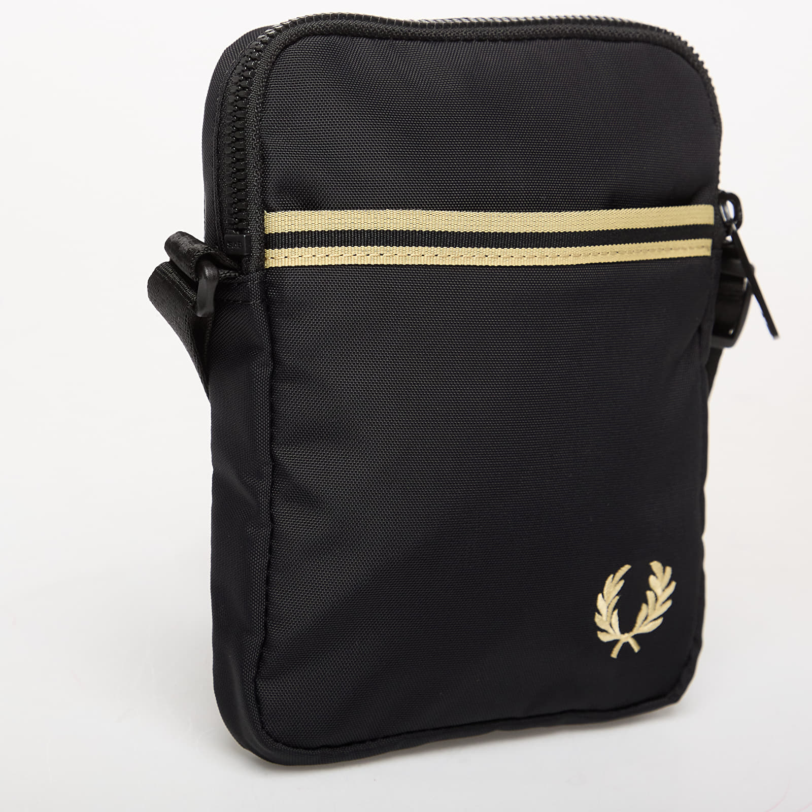 Vyriškos rankinės per petį FRED PERRY Tipped Tape Small Side Bag Black