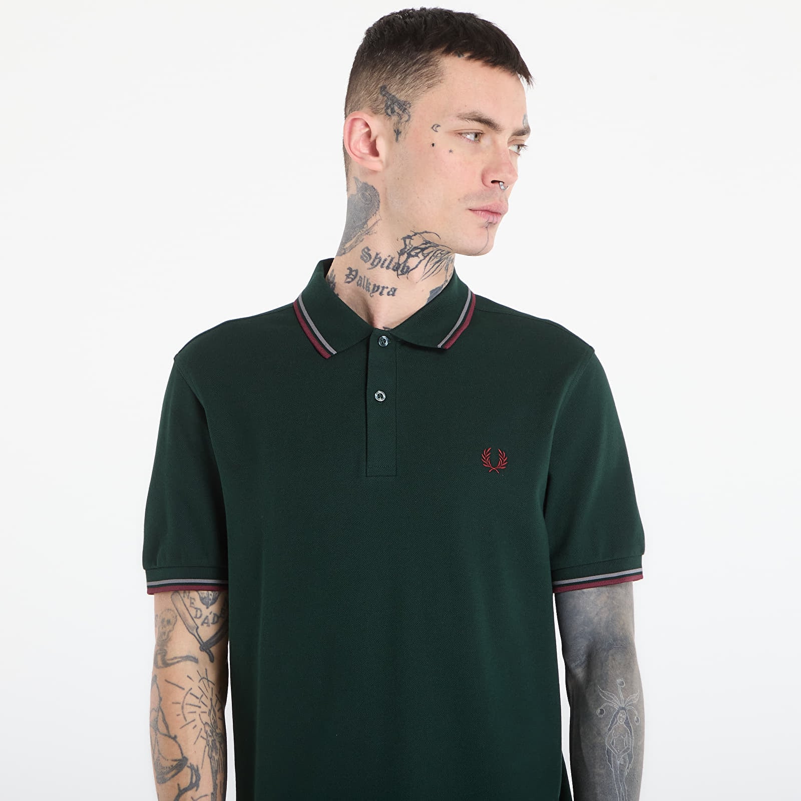 T-Shirts Männer FRED PERRY Twin Tipped Fred Perry Shirt Grsrts/ Stkbl/ Oxb