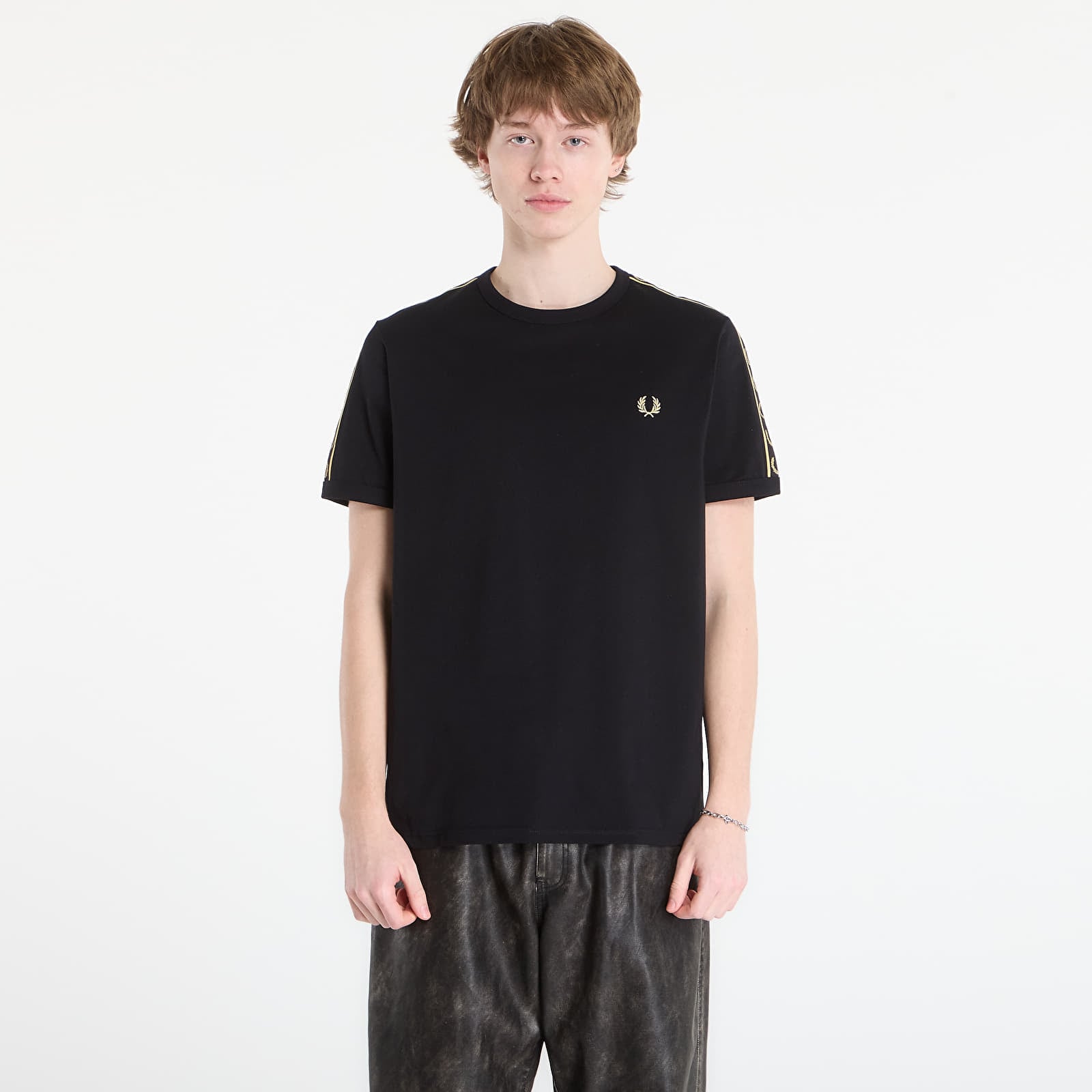 Magliette da uomo FRED PERRY Contrast Tape Ringer T-Shirt Black/ Champagne