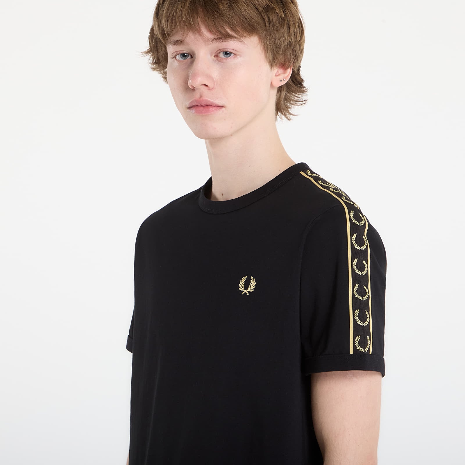 Magliette da uomo FRED PERRY Contrast Tape Ringer T-Shirt Black/ Champagne