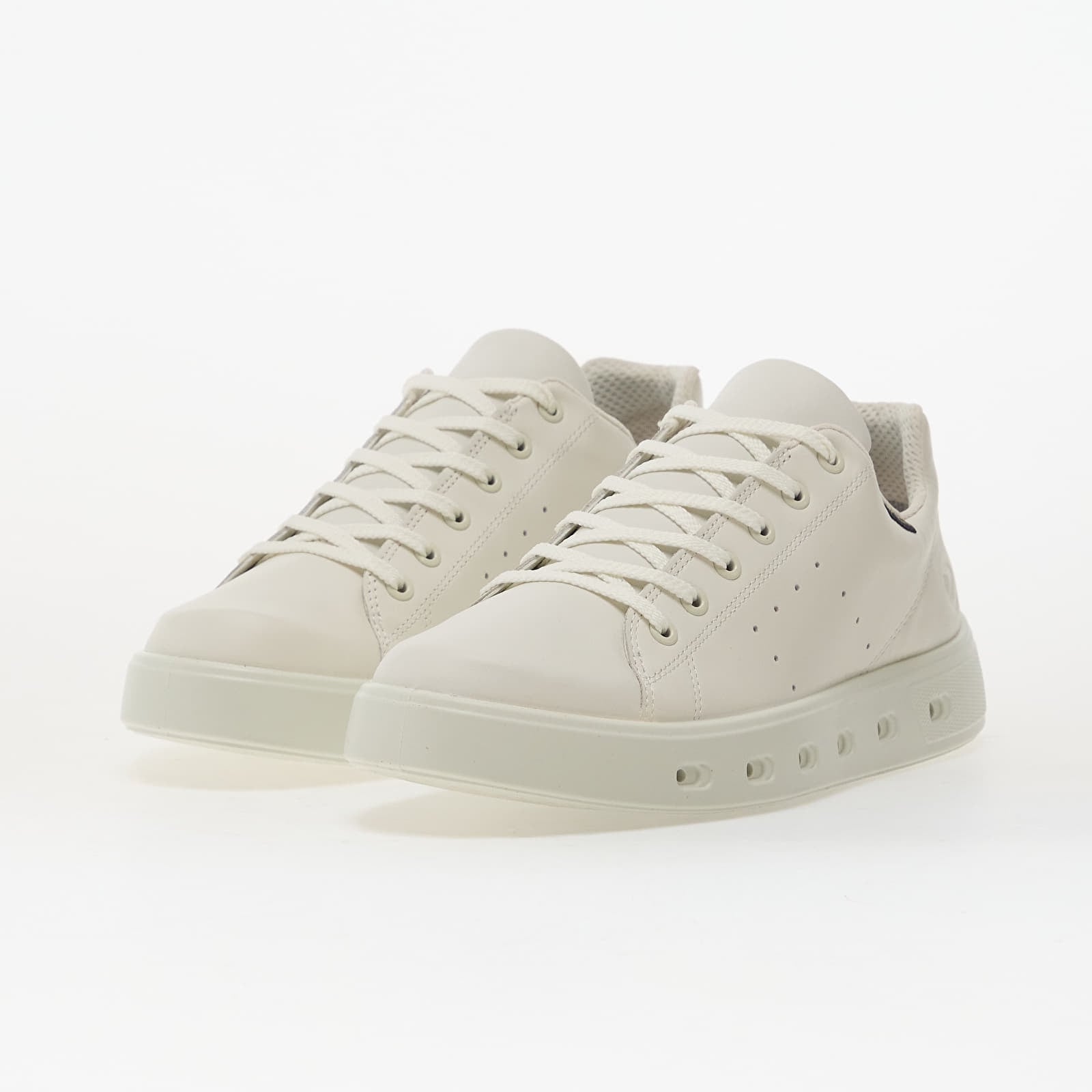 Férfi cipők ECCO Street 720 M White