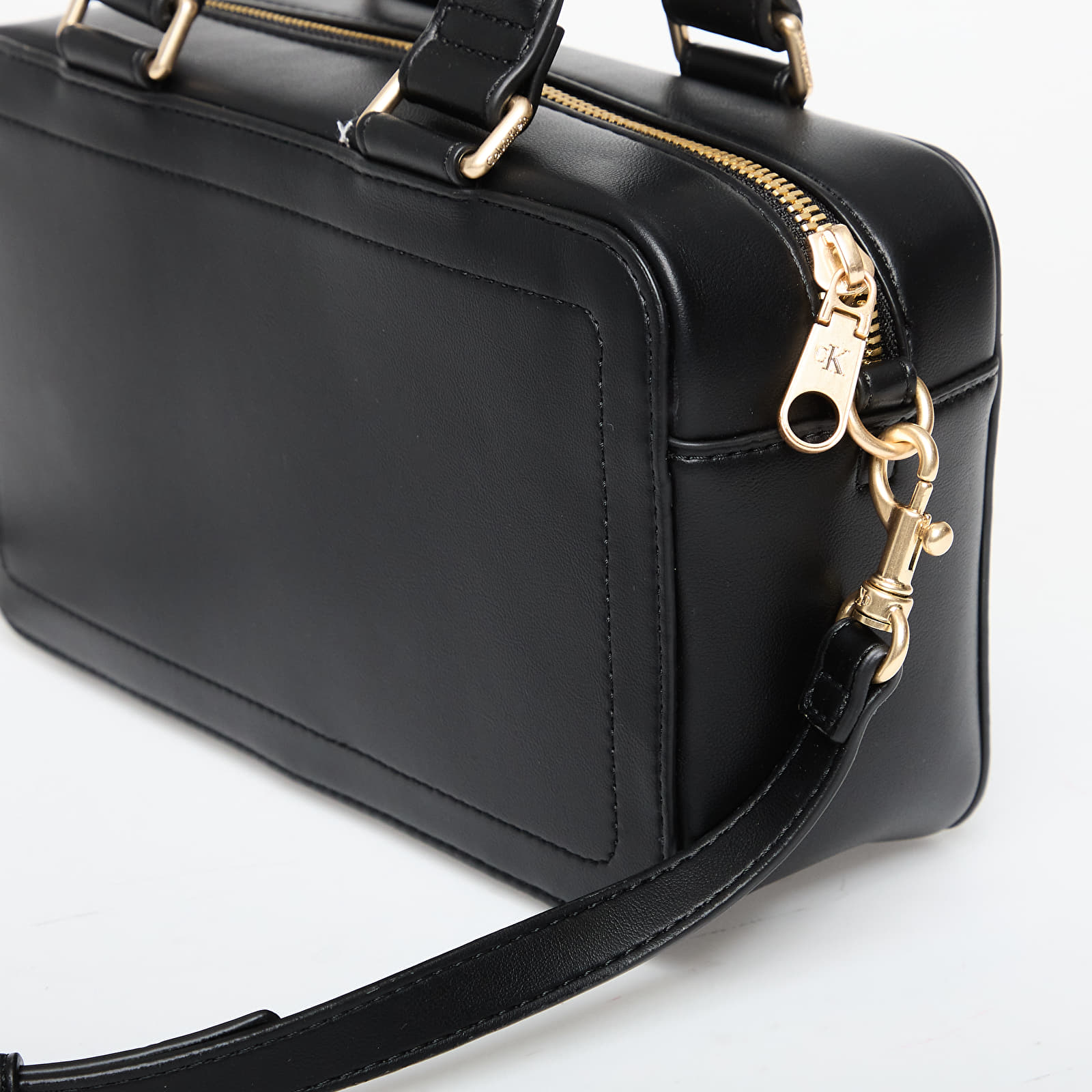 Håndvesker Calvin Klein Bold Ck Elongated Mini Tote Black