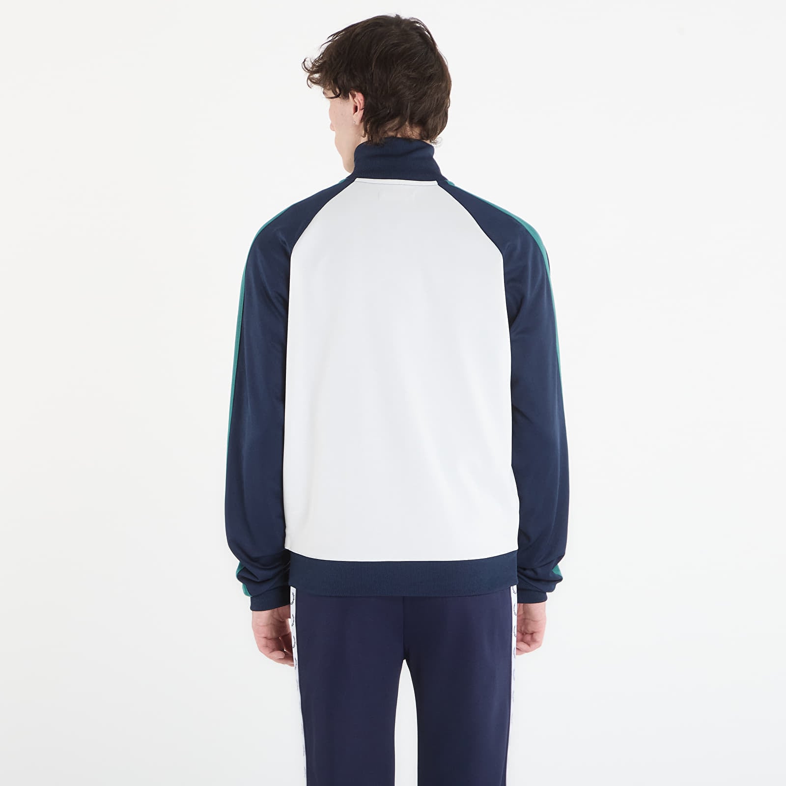 Puloverji   FRED PERRY Contrast Sleeve Track Jacket Snow White