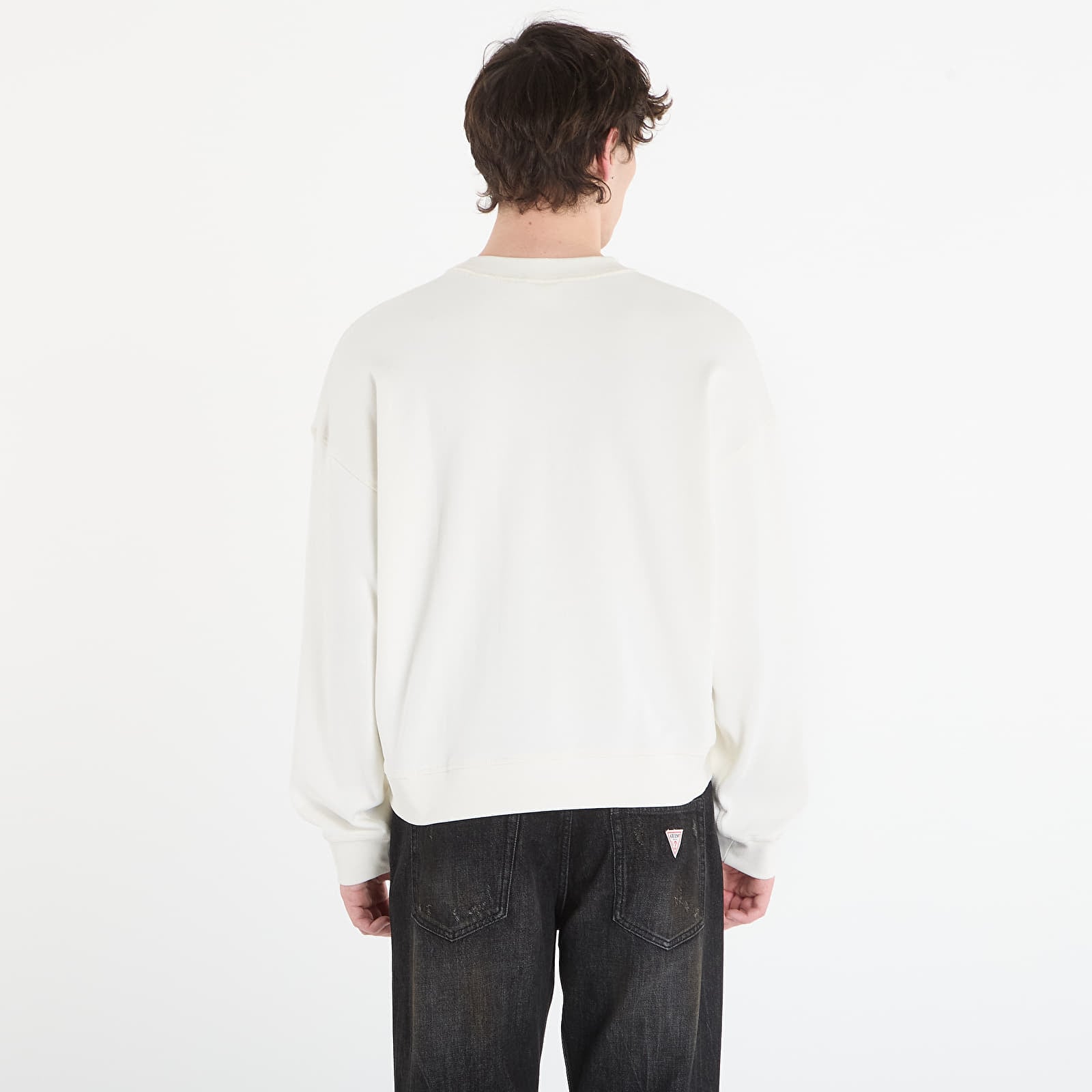 Mikiny Guess Jeans Boxy Graphic Crew Light Cream