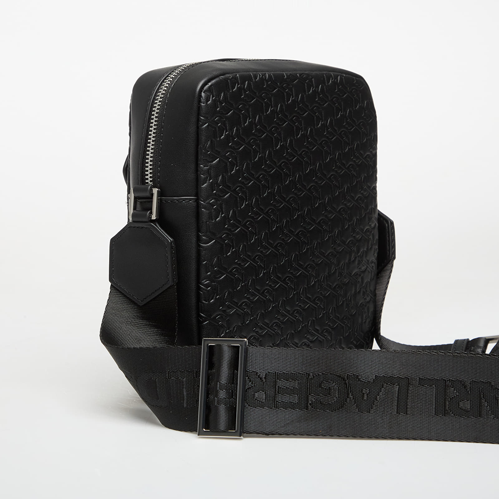 Sacs à bandoulière Karl Lagerfeld Jeans Essential Reporter Emb Black/ Monogram