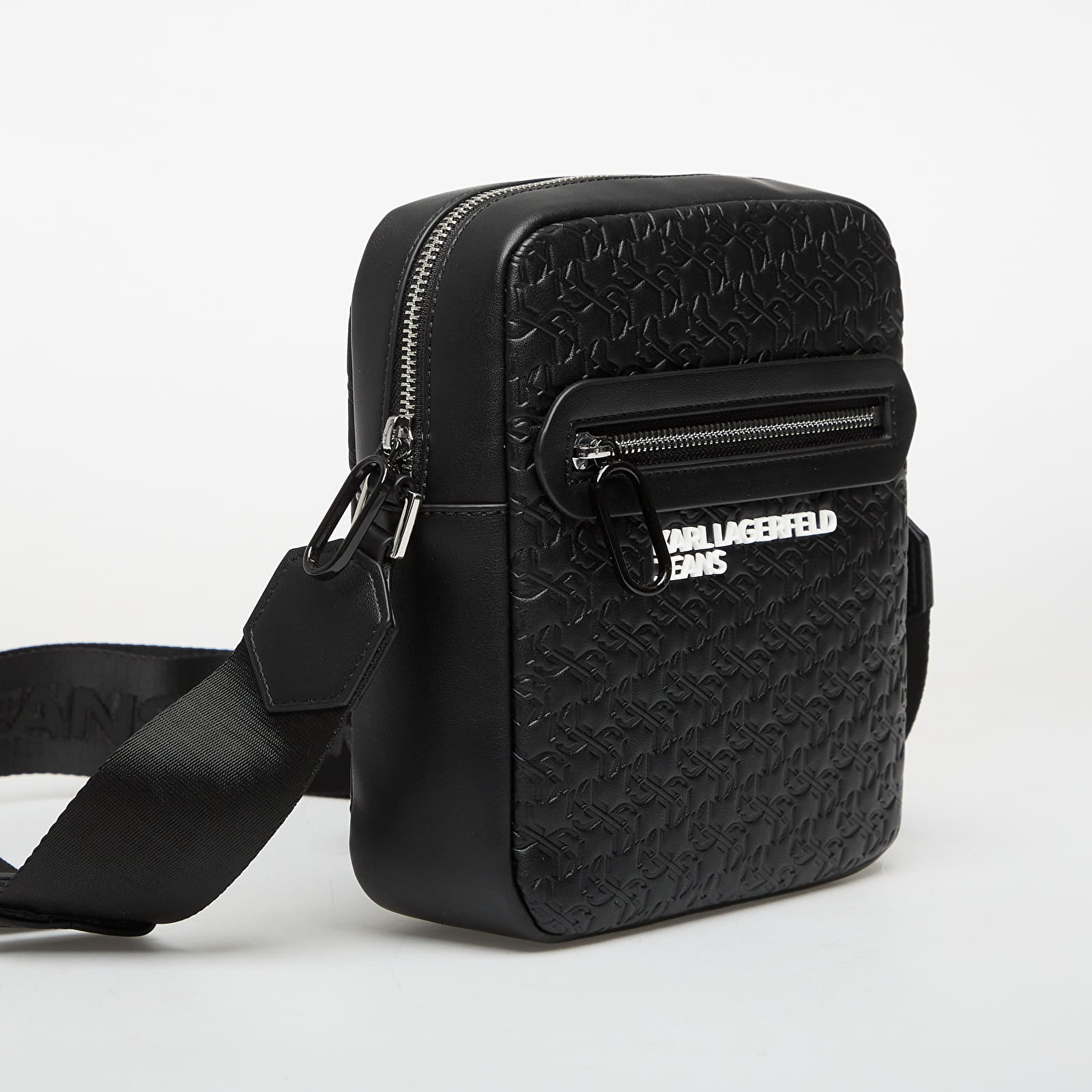 Sacs à bandoulière Karl Lagerfeld Jeans Essential Reporter Emb Black/ Monogram