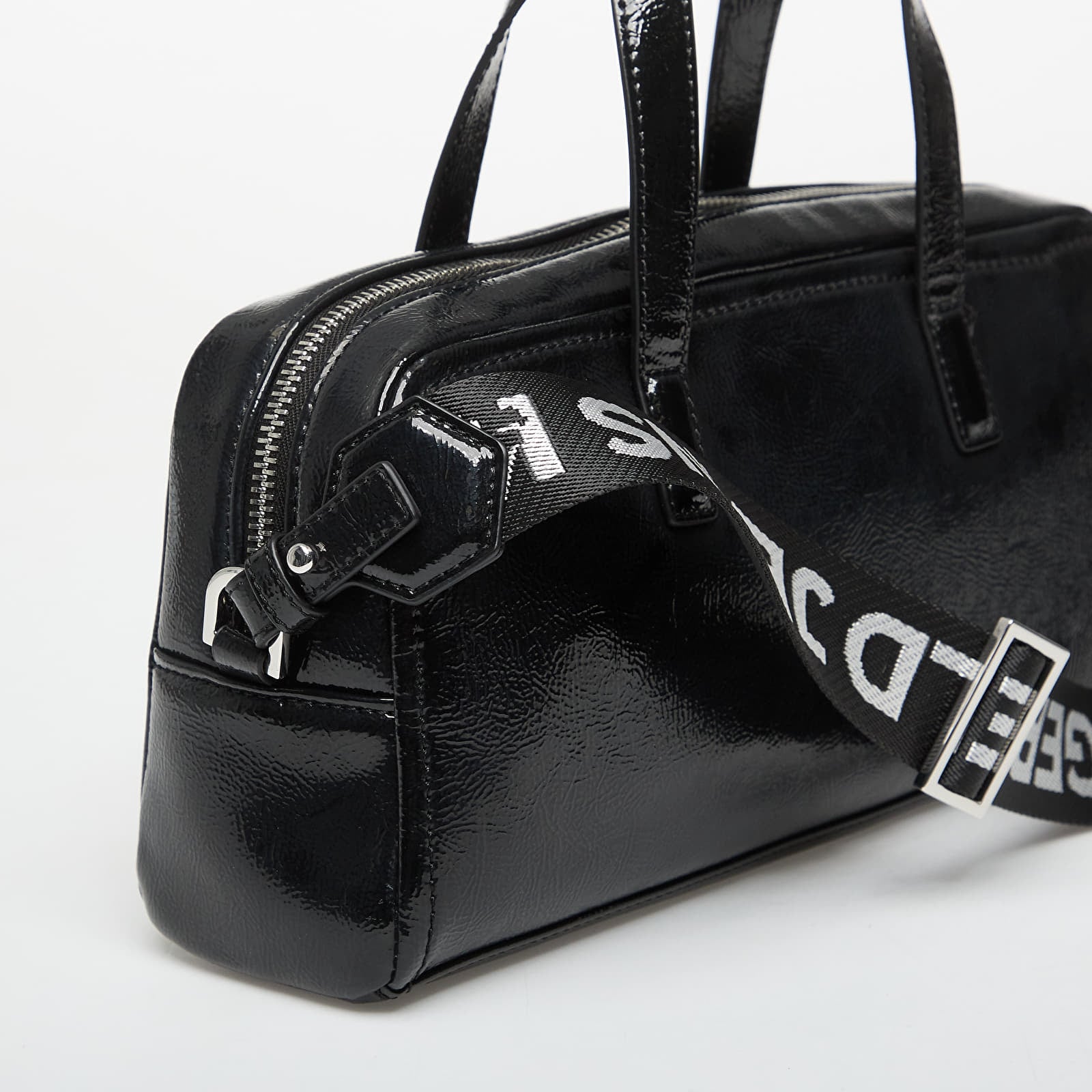 Sacs à main Karl Lagerfeld Jeans Box Logo Bowlingbag Glossy Black